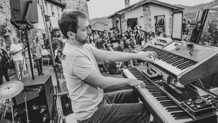 CAMELOT PRO: On Stage Test!